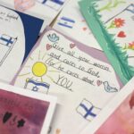 Suomalaislapsilta kuvaterveisiä ikätovereille Israeliin